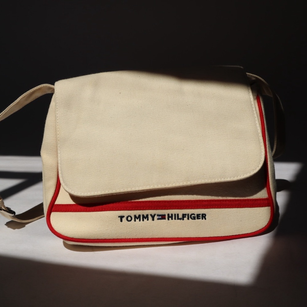Tommy Hilfiger Beige Messenger Bag - Picture 2 of 4